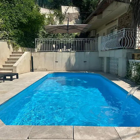 Paradis - *